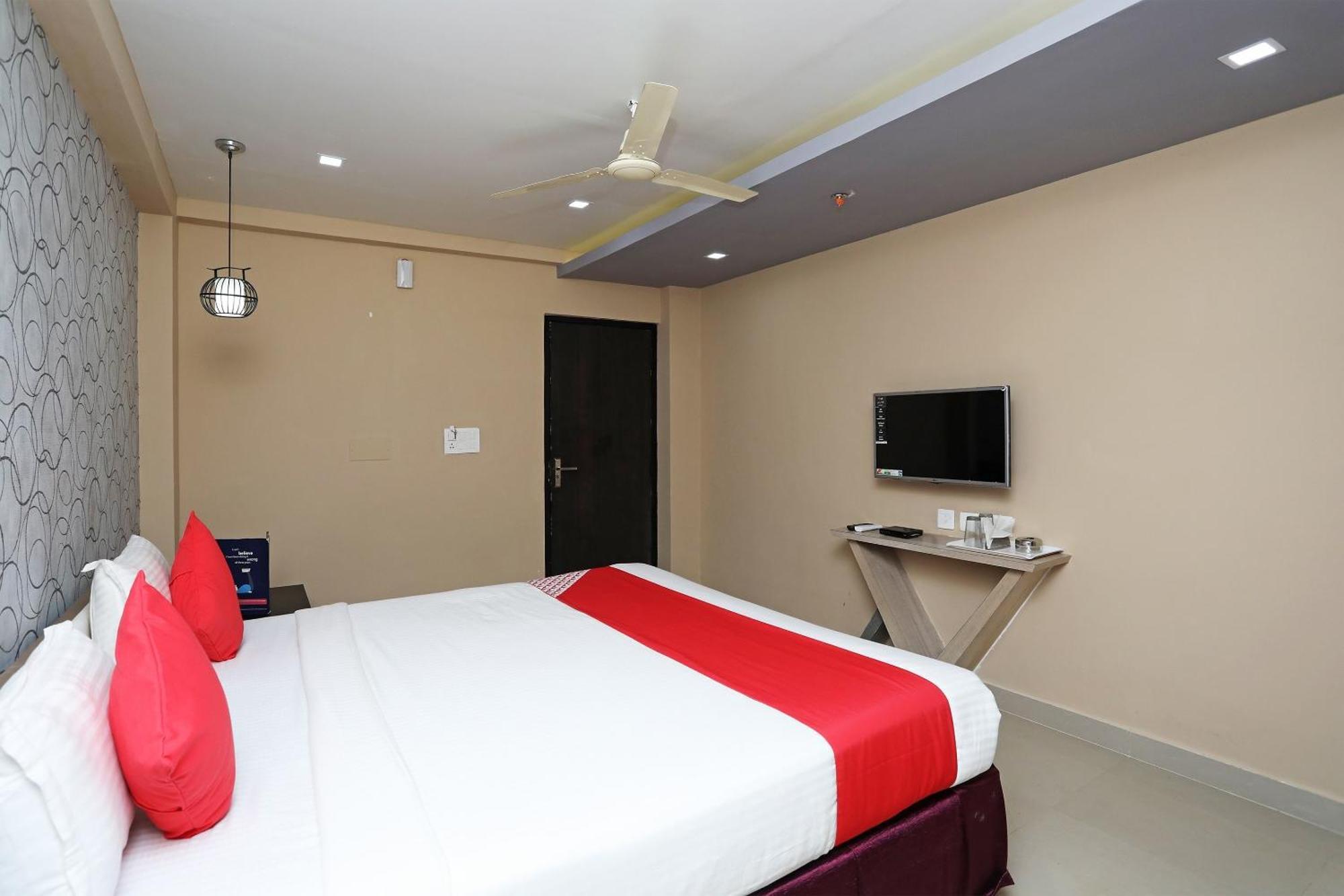 Super Capital O Sai Jagannath Hotell Khandagiri Eksteriør bilde